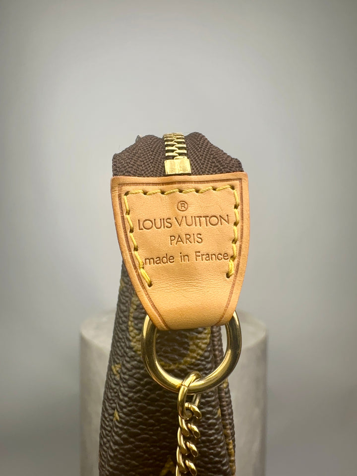 Louis Vuitton Mini Pochette Accessoires