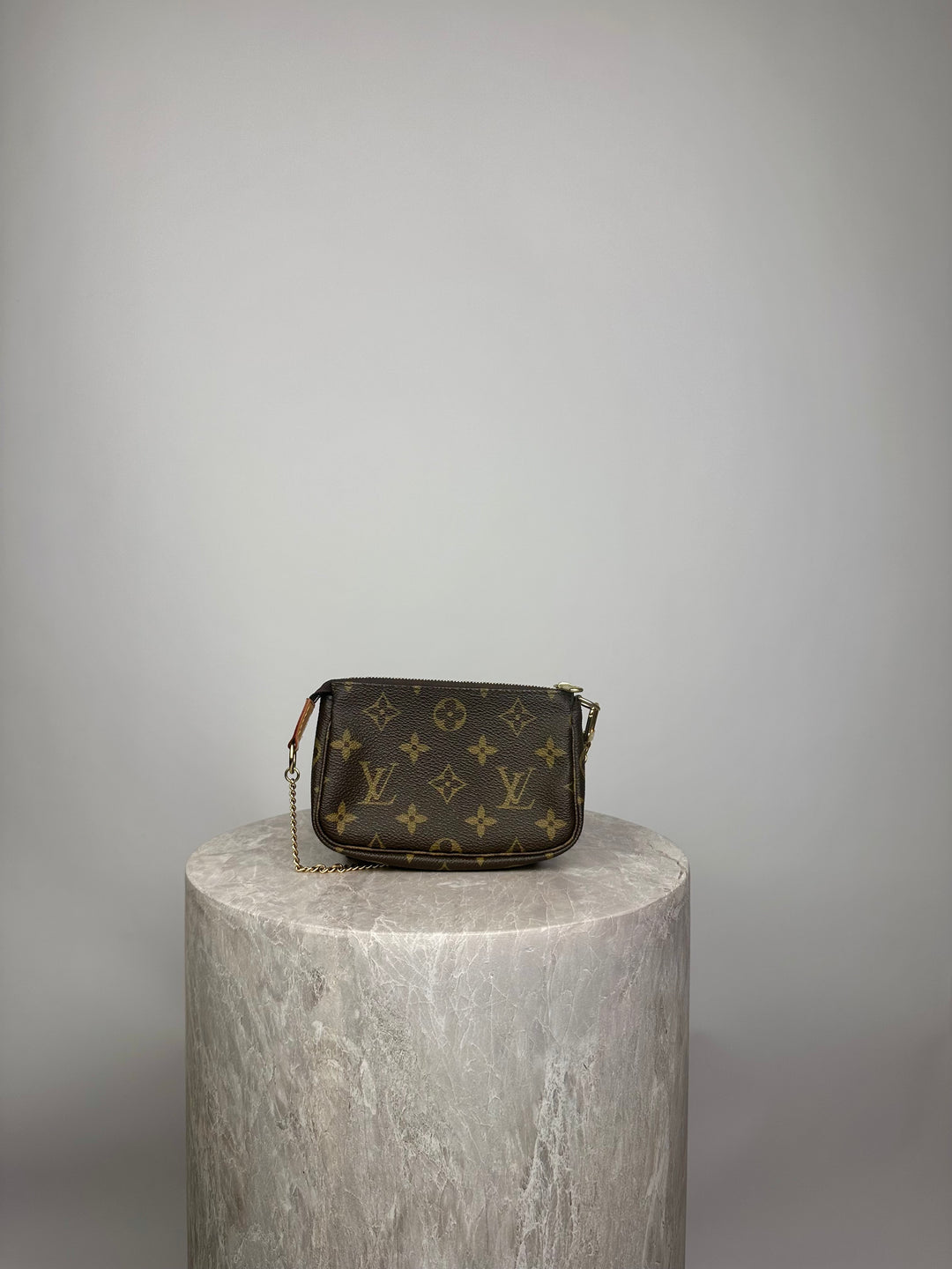 Louis Vuitton Mini Pochette Accessoires